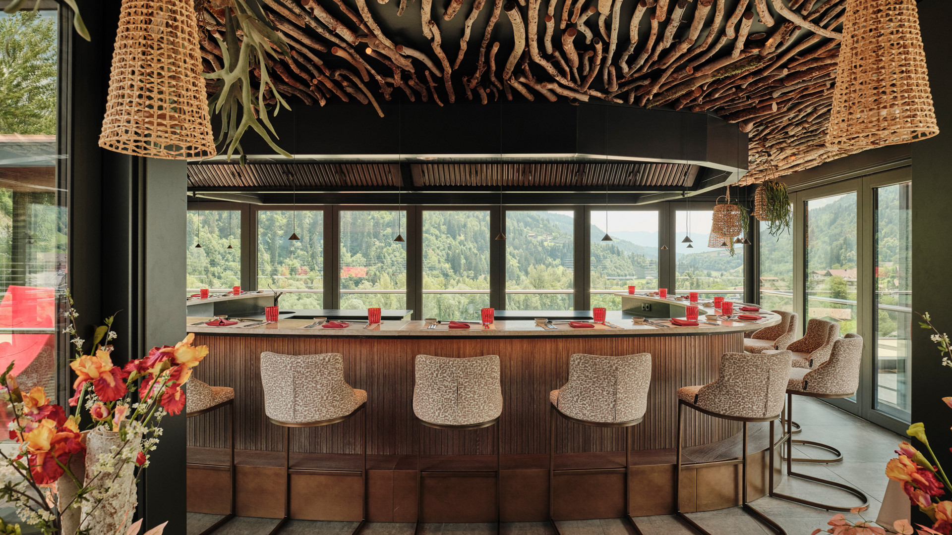 Teppanyaki restaurant at the Quellenhof Teppanyaki restaurant at the Quellenhof