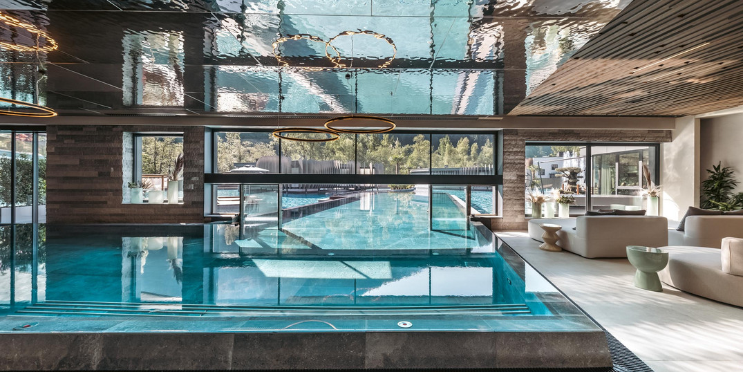 Das wohl luxuriöseste Wellnesshotel in Südtirol Das wohl luxuriöseste Wellnesshotel in Südtirol
