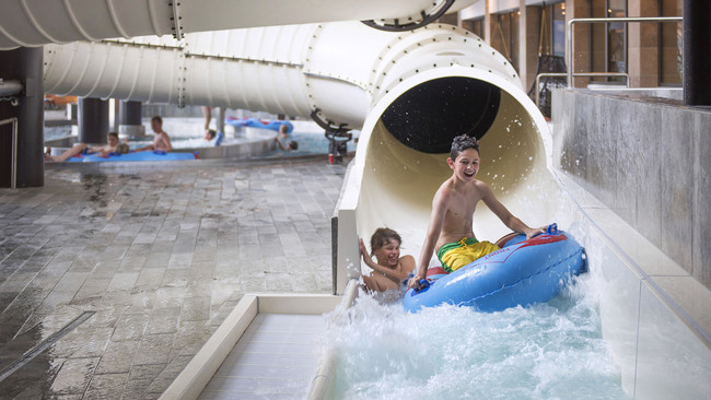 Ihr luxuriöses Hotel mit Pool in Südtirol Ihr luxuriöses Hotel mit Pool in Südtirol