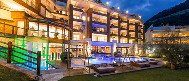 Das wohl luxuriöseste Wellnesshotel in Südtirol Das wohl luxuriöseste Wellnesshotel in Südtirol