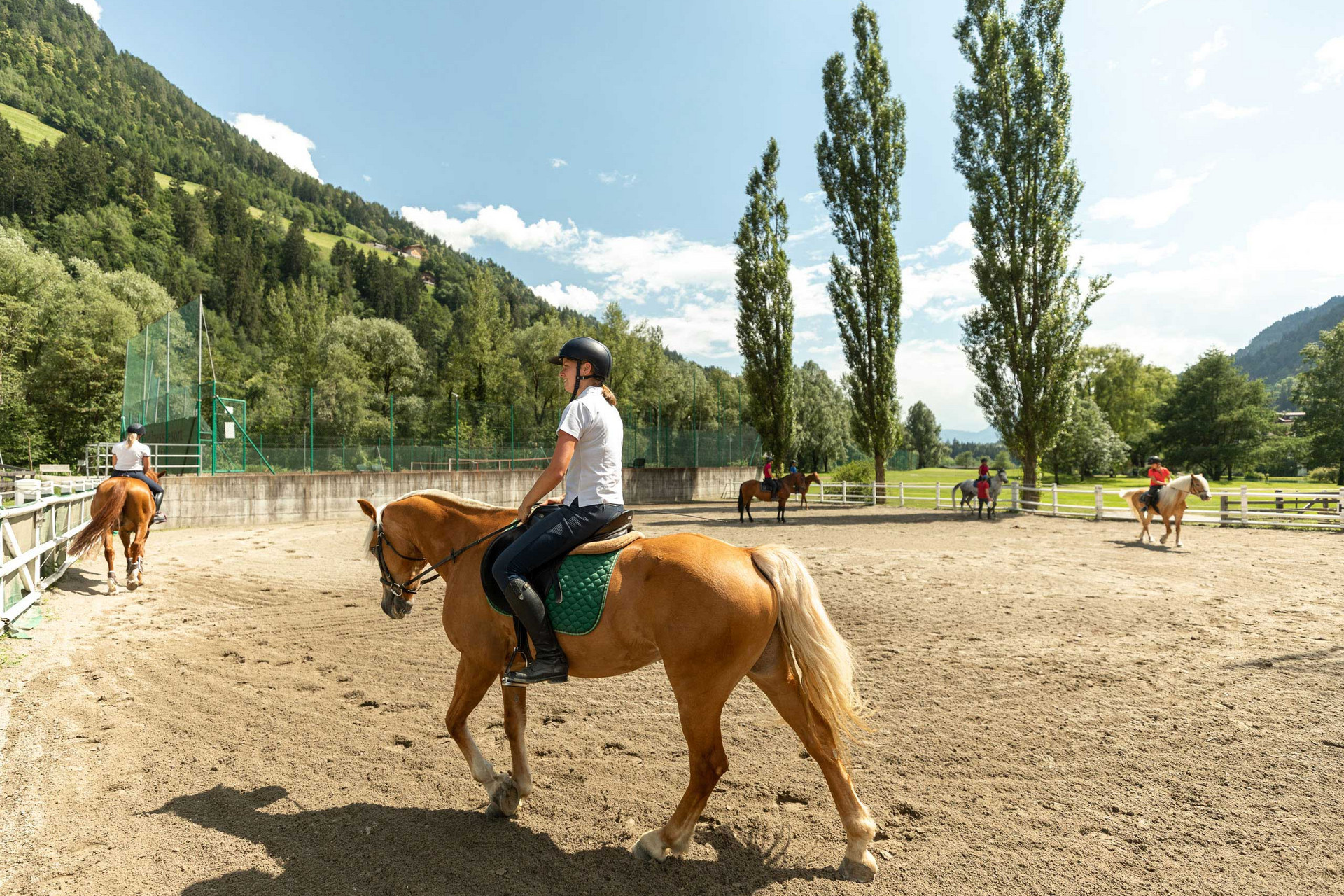 Pferdeglück im Reiturlaub in Südtirol Pferdeglück im Reiturlaub in Südtirol