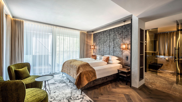 Das wohl luxuriöseste Wellnesshotel in Südtirol Das wohl luxuriöseste Wellnesshotel in Südtirol