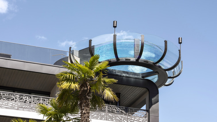 Das wohl luxuriöseste Wellnesshotel in Südtirol Das wohl luxuriöseste Wellnesshotel in Südtirol